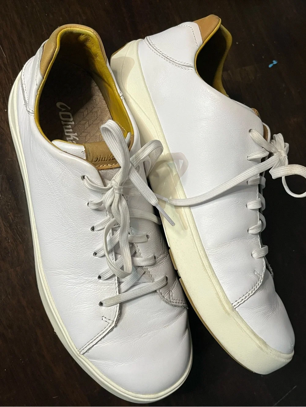 Olukai Lae'Ahi Li'Ili White Leather Sneakers, Sz 10.5